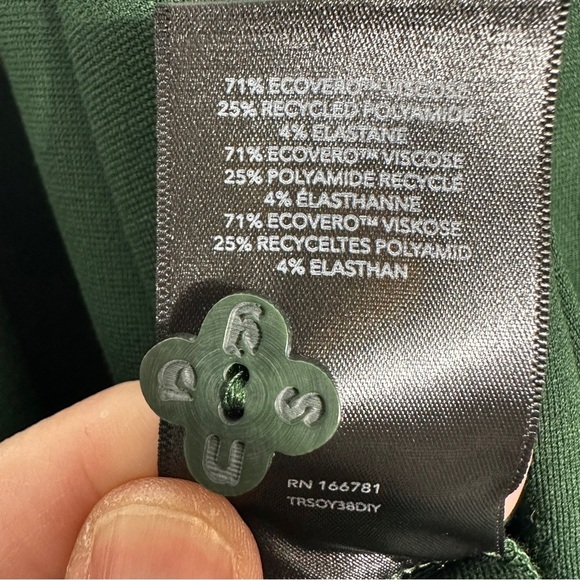 Snag overalls, green knit, size "G" (20-22), stretchy, pockets, spring - Picture 11 of 13